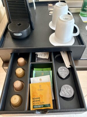 ウェスティン・グランド・フランクフルト客室の紅茶とコーヒー類