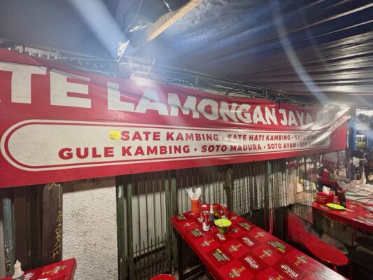 サバン通りのサテ・カンビン店