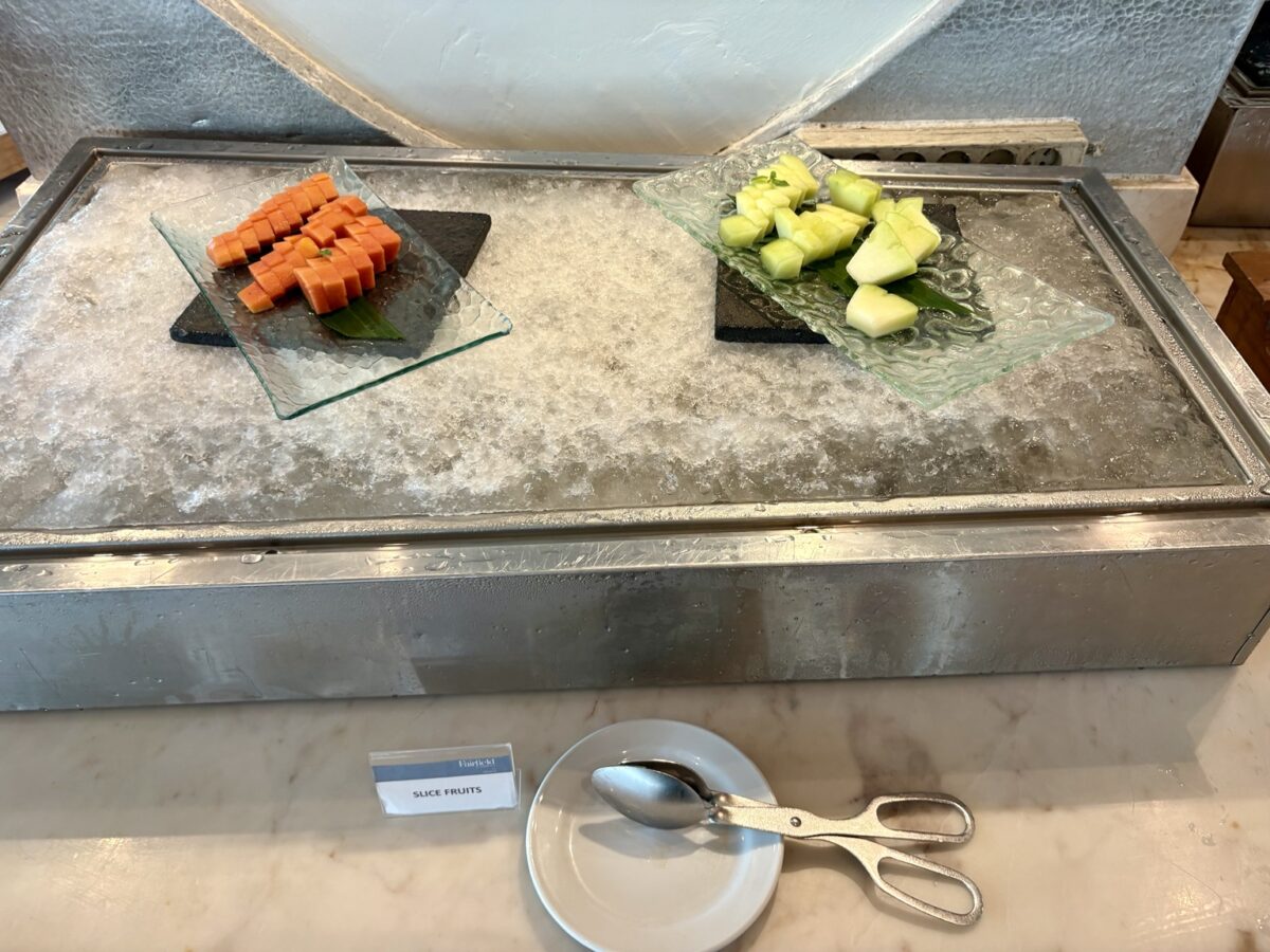 Kava Restaurantの朝食ビュッフェのフルーツ